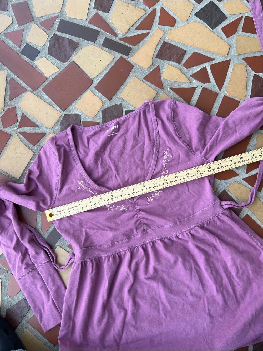 Hollister Purple V-Neck Long-Sleeve Top with Embroidery - Picture 3 of 5